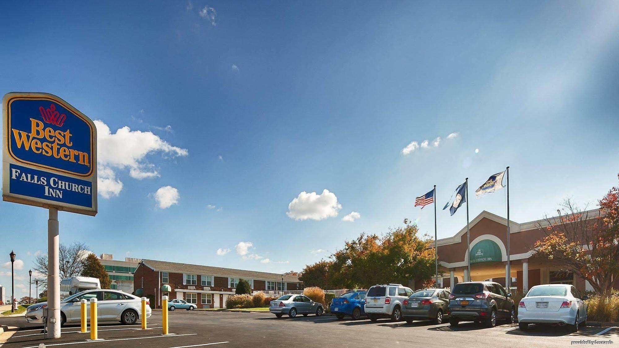 Clarion Inn Falls Church-Arlington Exterior photo